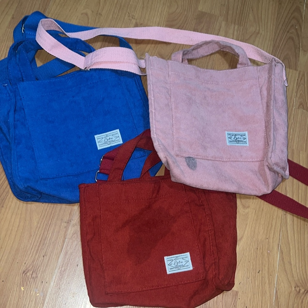 Crossbody purses